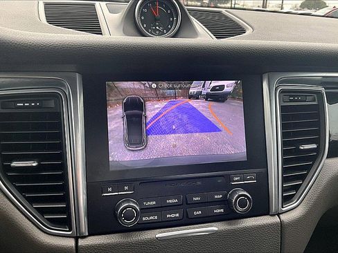 Used 2017 Porsche Macan S image 22