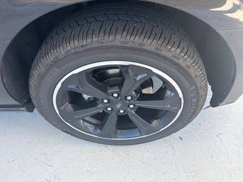 Used 2023 Ford Expedition Limited AWD/4WD image 10