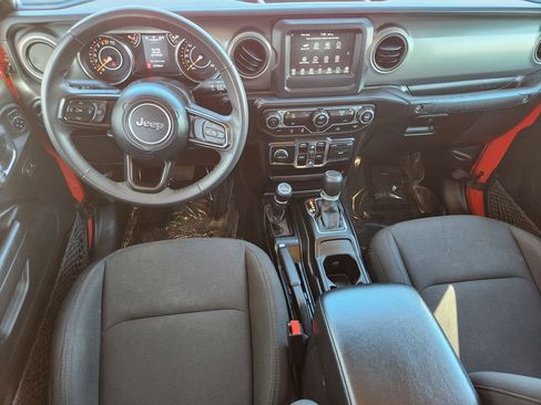 Used 2023 Jeep Gladiator Sport image 18