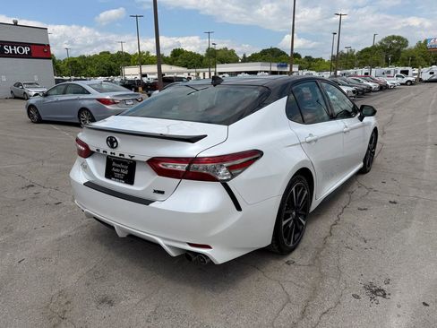 Used 2019 Toyota Camry XSE FWD image 3