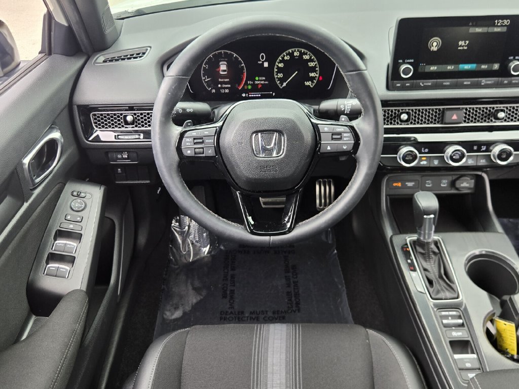 Used 2025 Honda Civic Sport image 13
