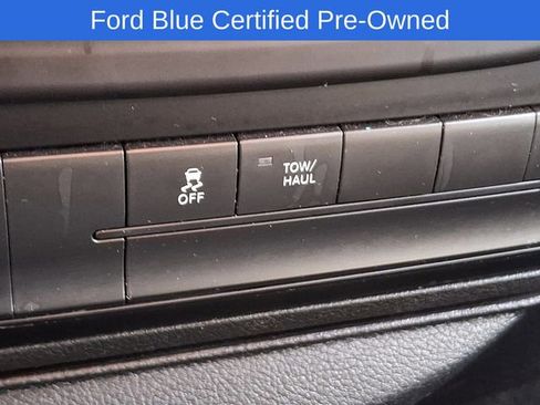 Used 2021 RAM 1500 Classic SLT image 24