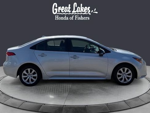 Used 2025 Toyota Corolla LE FWD image 6