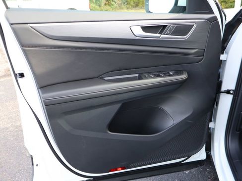 New 2026 Volkswagen Atlas Cross Sport SE image 25