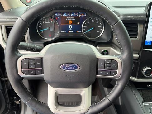 Used 2023 Ford Expedition XLT AWD/4WD image 15