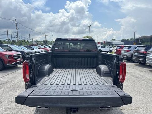 New 2026 GMC Sierra 1500 Denali w/ Technology Package AWD/4WD image 22