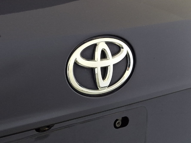 Certified 2020 Toyota Highlander XLE FWD image 39