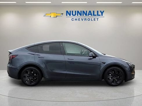 Used 2023 Tesla Model Y Long Range AWD/4WD image 6