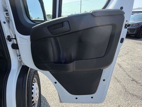 Used 2024 RAM ProMaster 2500 w/ Convenience Group FWD image 34