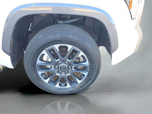 Used 2023 Toyota Tundra Limited image 27