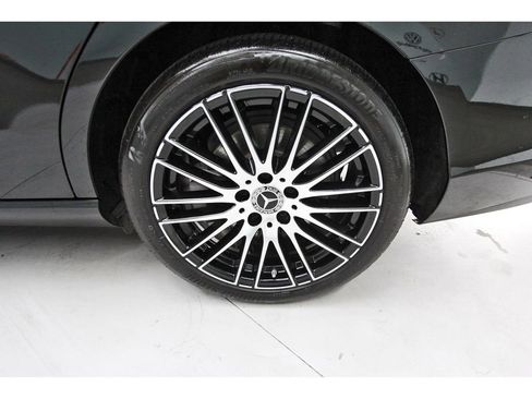 Used 2024 Mercedes-Benz C 300 Sedan image 30