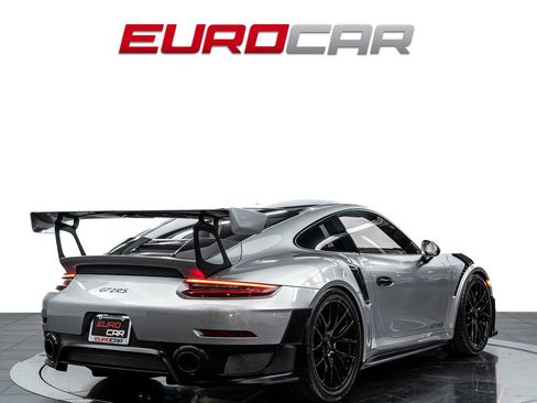 Used 2018 Porsche 911 GT2 RS RWD image 5