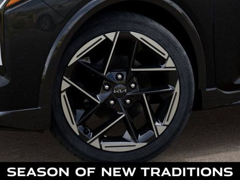 New 2025 Kia K4 GT-Line image 9