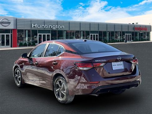 Certified 2025 Nissan Sentra SV image 5