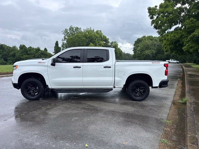 Used 2024 Chevrolet Silverado 1500 LT Trail Boss w/ Convenience Package II AWD/4WD image 4