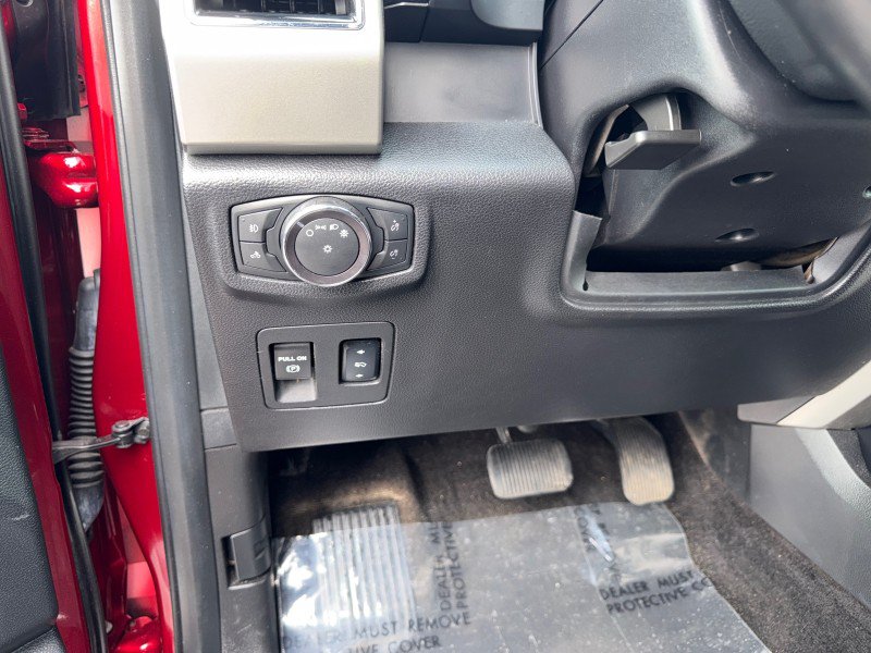 Used 2018 Ford F150 Lariat w/ FX4 Off-Road Package AWD/4WD image 6