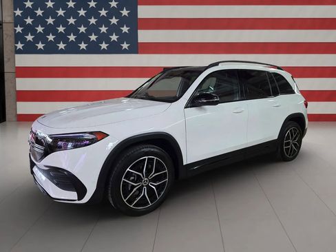 Used 2023 Mercedes-Benz EQB 350 4MATIC SUV image 5