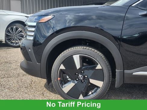 New 2026 Nissan Kicks SR image 5