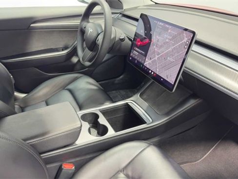 Used 2021 Tesla Model 3 Performance image 9