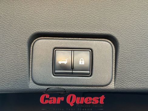 Used 2023 Nissan Rogue Platinum w/ Platinum Premium Package AWD/4WD image 15