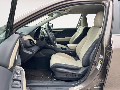 Used 2021 Subaru Outback Premium image 9