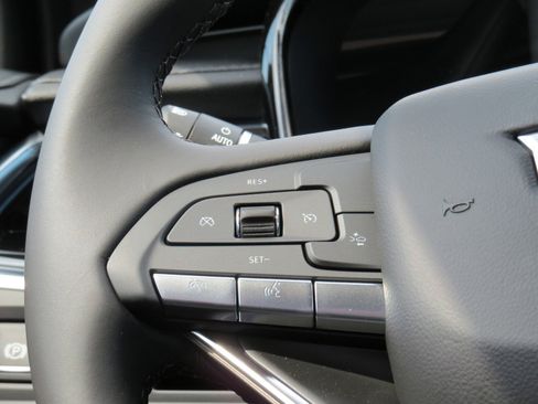 New 2025 Cadillac XT6 Luxury image 20