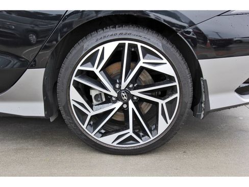 Certified 2024 Hyundai Ioniq 6 SEL RWD image 30