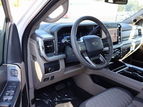 New 2026 Ford F350 Platinum w/ Platinum Plus Package image 4