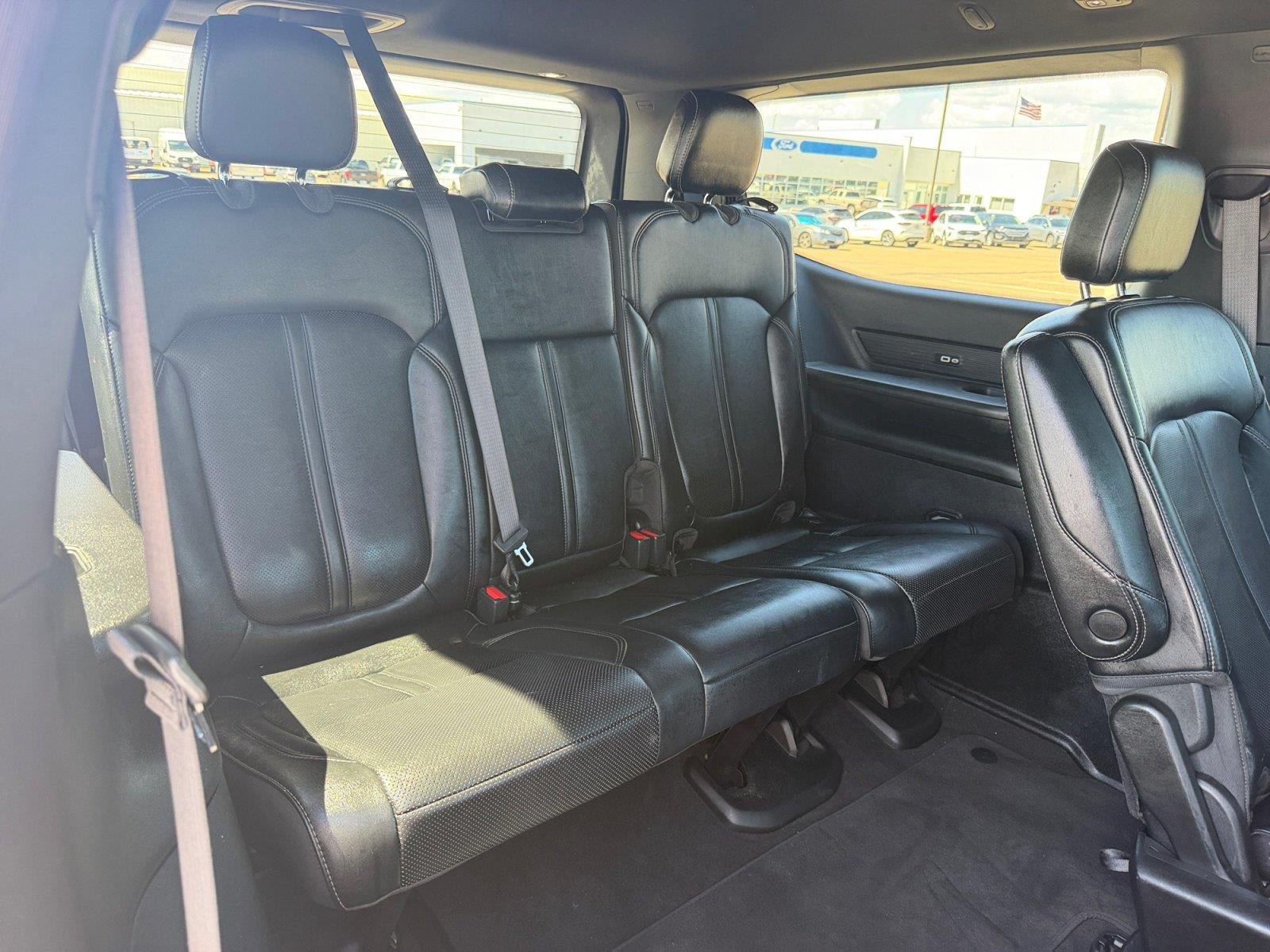 Used 2024 Jeep Wagoneer Series II AWD/4WD image 16