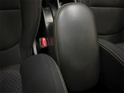 Used 2014 Kia Soul + image 17