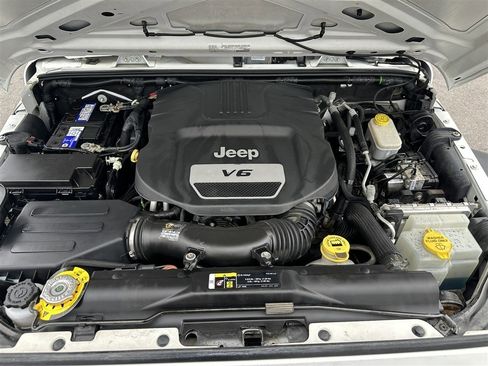 Used 2017 Jeep Wrangler Unlimited Sport w/ Power Convenience Group image 26