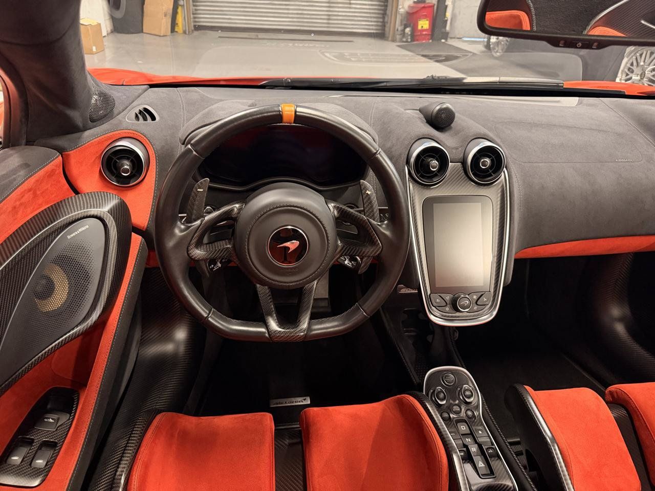 Used 2020 McLaren 600LT Spider RWD image 17