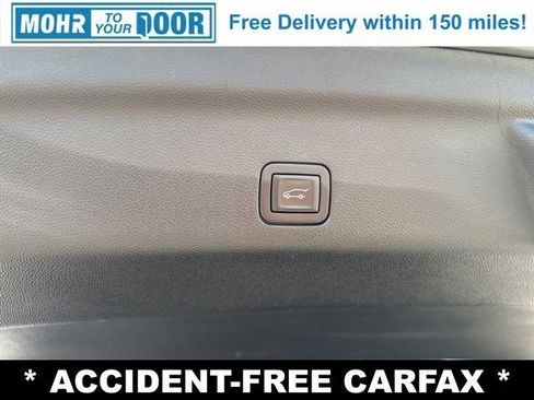 Used 2024 Chevrolet Tahoe Premier w/ Advanced Technology Package image 39