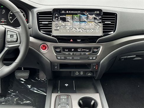 New 2025 Honda Ridgeline RTL image 17