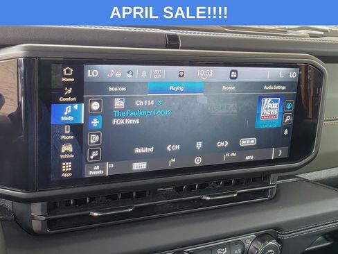 Used 2025 Jeep Gladiator Mojave w/ Convenience Group image 24