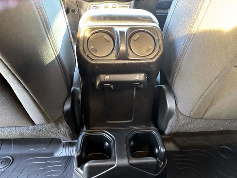 Used 2020 Jeep Gladiator Sport w/ Quick Order Package 24S image 17