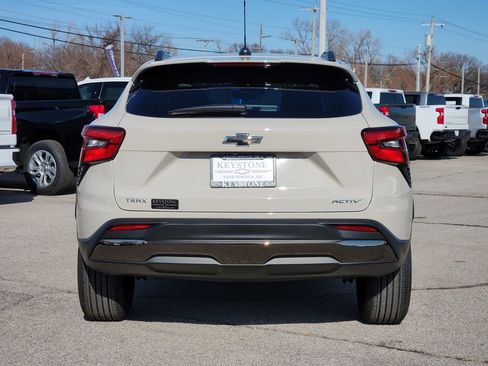 New 2026 Chevrolet Trax ACTIV w/ Sunroof Package image 6