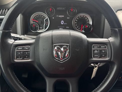 Used 2019 RAM 1500 Classic SLT w/ Luxury Group AWD/4WD image 24