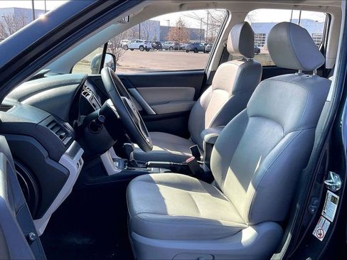 Used 2015 Subaru Forester 2.5i Touring w/ Eyesight & Navigation System image 28