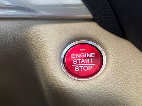 Used 2015 Acura MDX FWD image 25