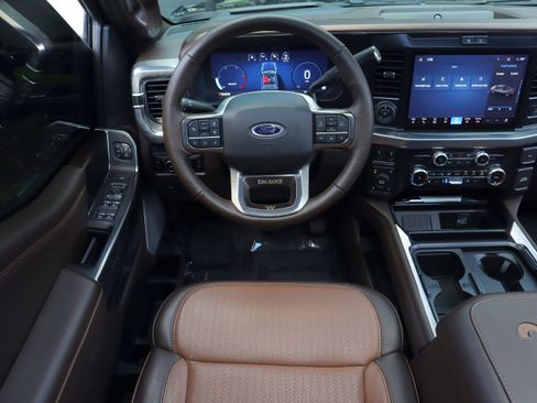 Used 2025 Ford F350 King Ranch AWD/4WD image 31