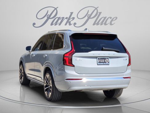 Used 2026 Volvo XC90 B6 Plus w/ Protection Package Premier AWD/4WD image 3