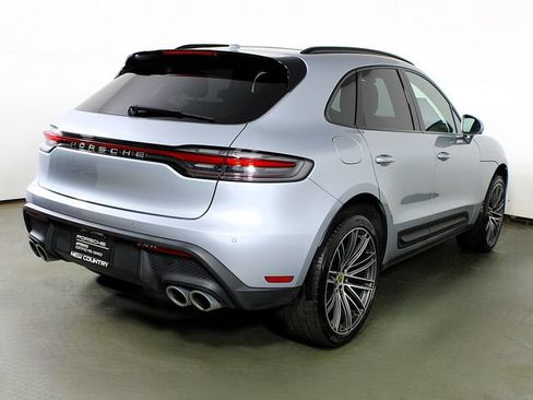 Certified 2026 Porsche Macan AWD/4WD image 30
