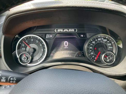 Used 2022 RAM 1500 Laramie AWD/4WD image 31