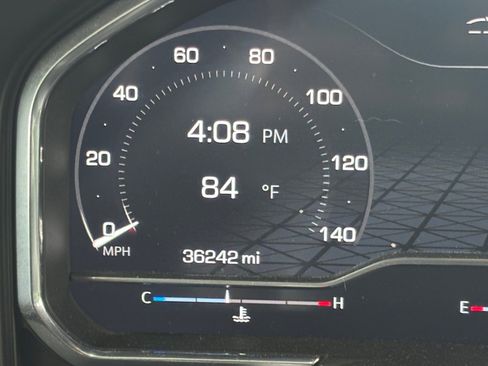 Used 2025 GMC Sierra 2500 Denali Ultimate image 32