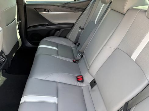 Used 2026 Toyota Camry SE w/ Convenience Package FWD image 27