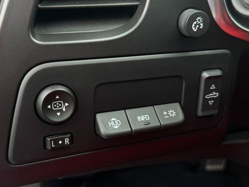 Used 2016 Chevrolet Corvette Z06 w/ 3LZ Preferred Equipment Group image 26