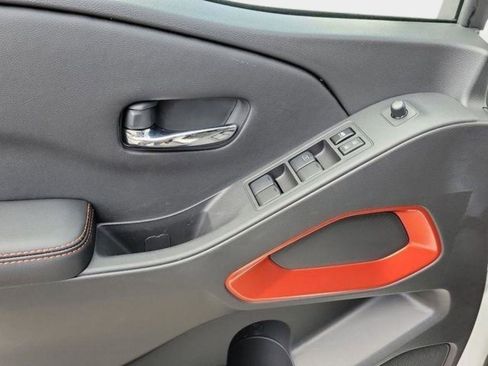 New 2025 Nissan Frontier PRO-4X image 8