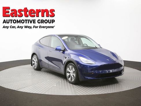Used 2021 Tesla Model Y Long Range AWD/4WD image 44