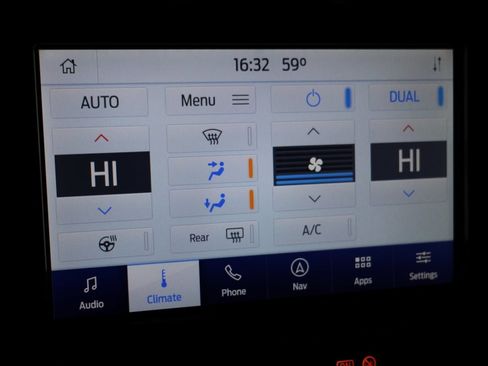 Used 2020 Ford F350 Platinum w/ FX4 Off-Road Package image 55